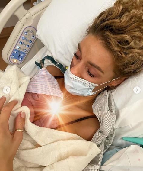 3906487759191561 image