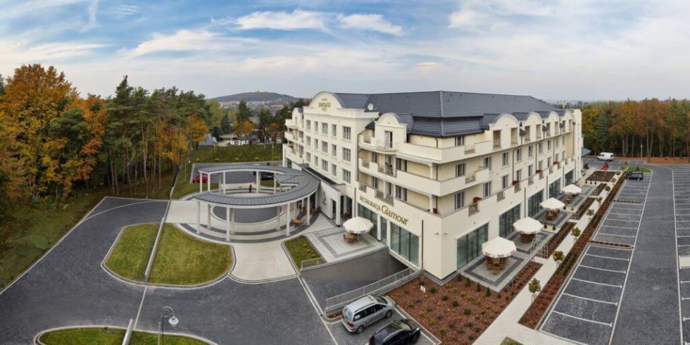 3912865114492411 hotel-kielce-binkowski-14-650x325@2x-1024x512