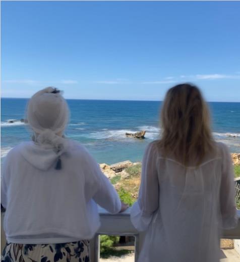 3923809160756619 image