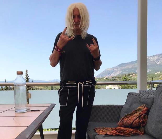 3923868374238682 karvelas0