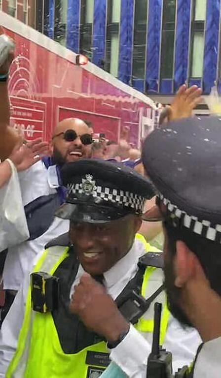 3932717307460392 ScotlandMetPolice01