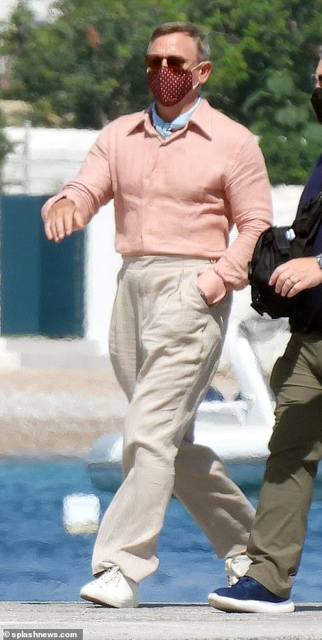 3946227555131681 E5EfzoeVEAMb9j2