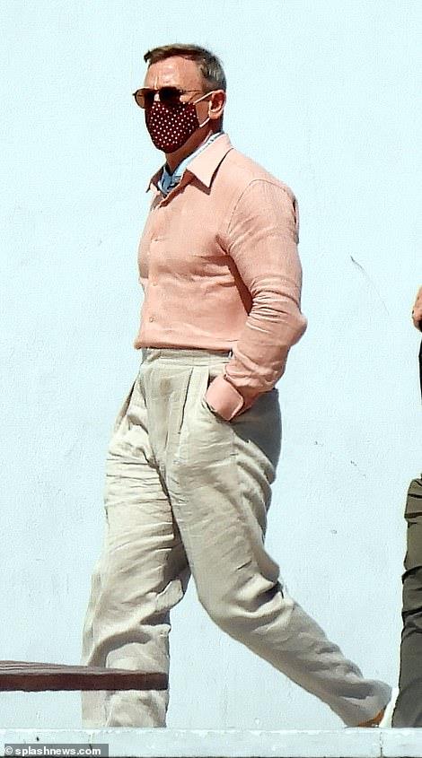 3946227560435885 E5EfznhUcAMLjuJ