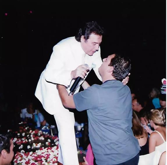 3960039526822227 image