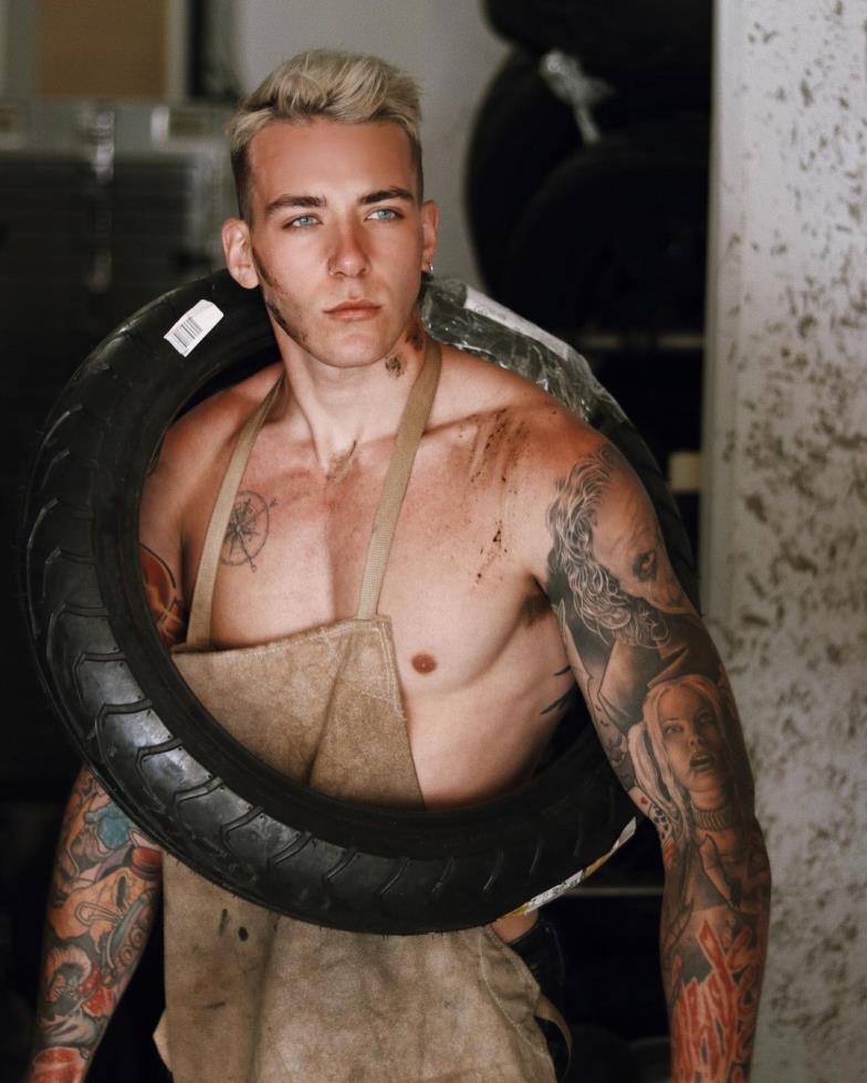 3992883719689223 petsas-1