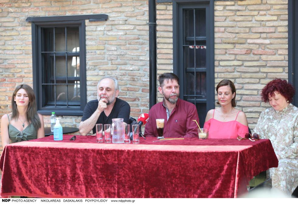 4011034993092295 4291 ELENI MILONA SOTIRIS XATZAKIS DIMITRIS MILONAS ALEXANDRA PALEOLOGOY MARIA XATZIEMANOYIL 3062020-scaled