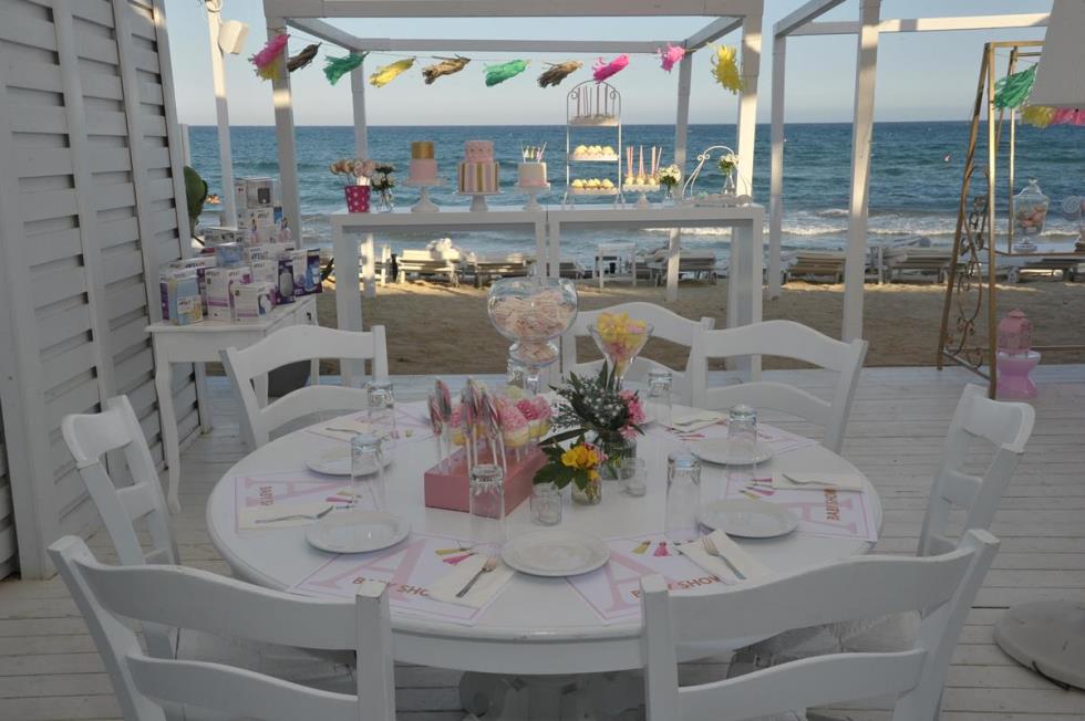 Την εντυπωσιακή διακόσμηση του Galu Seaside ανέλαβε Veniz events