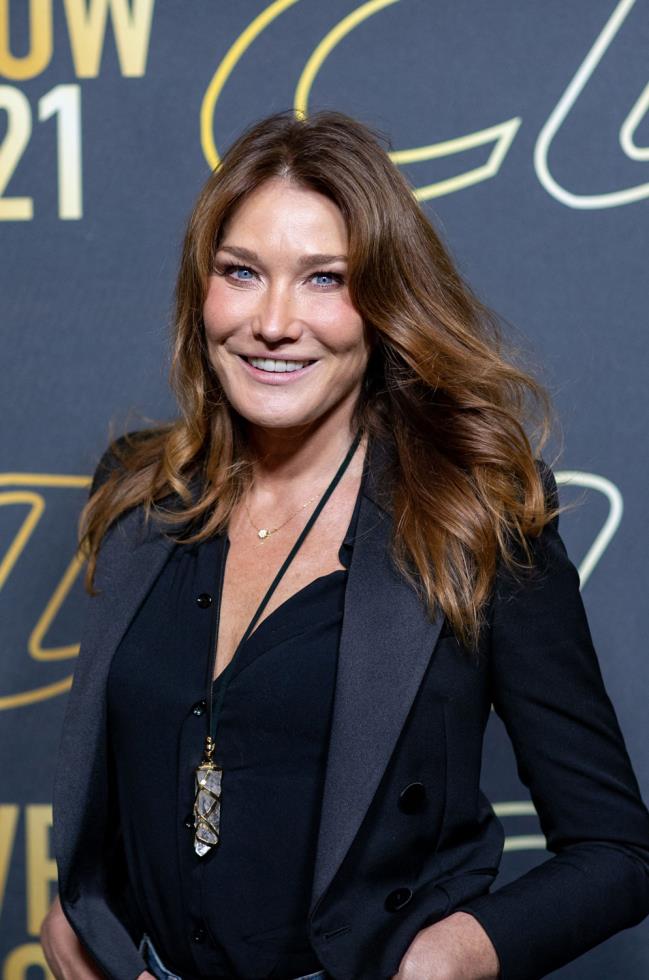 4028508929047052 Carla-Bruni-3