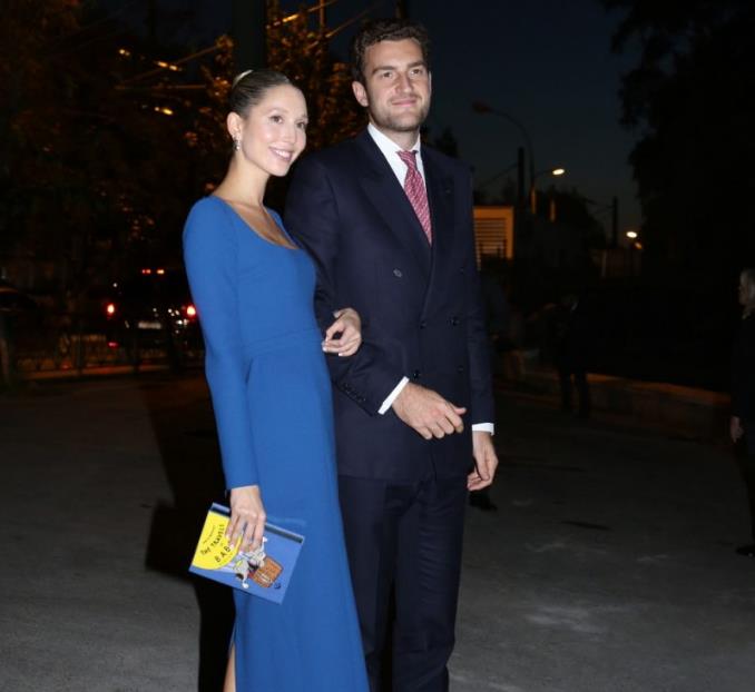 4043035123844273 image