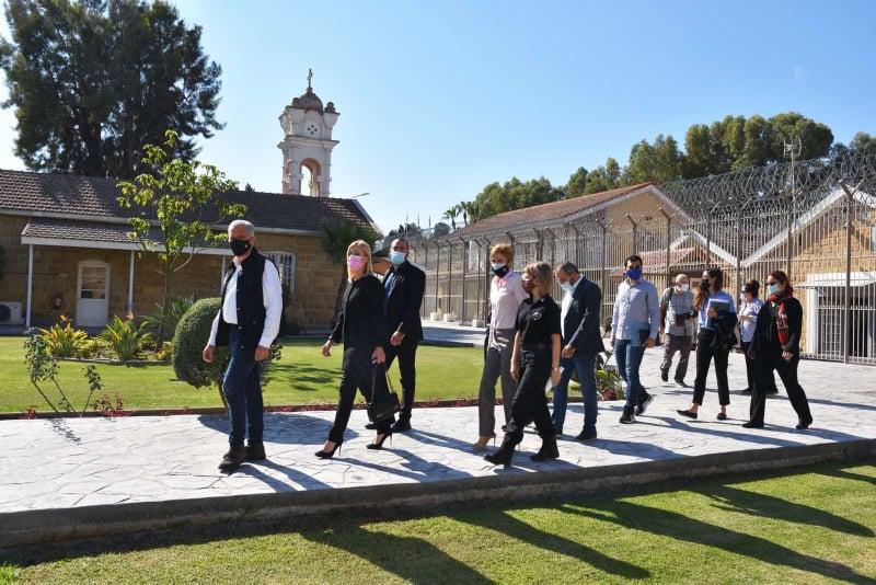 4053630542881112 252938050 7058145550877754 8101640526174860652 n