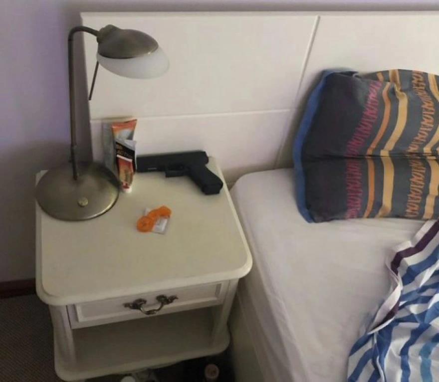 4063012885887449 image