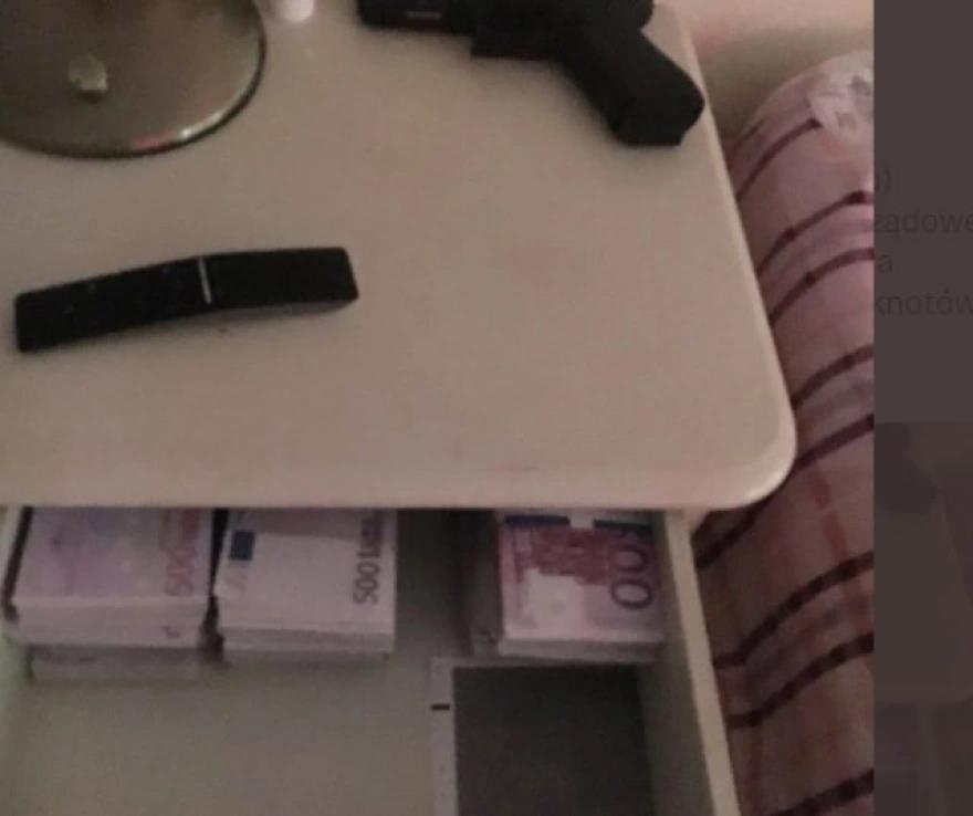 4063012977461797 image