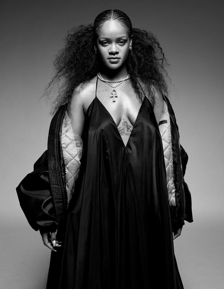 4075083178855794 rihanna-id-magazine-photoshoot-01