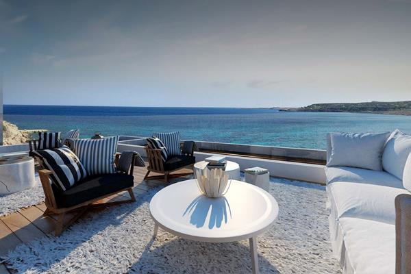 club-roof-sea