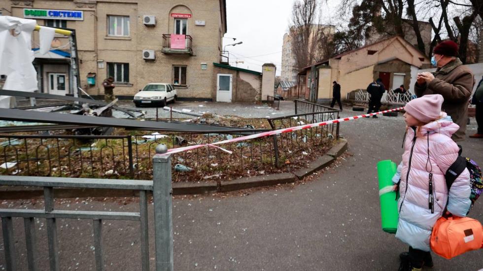 4149369579878905 FMWIIiYXsAENmqC