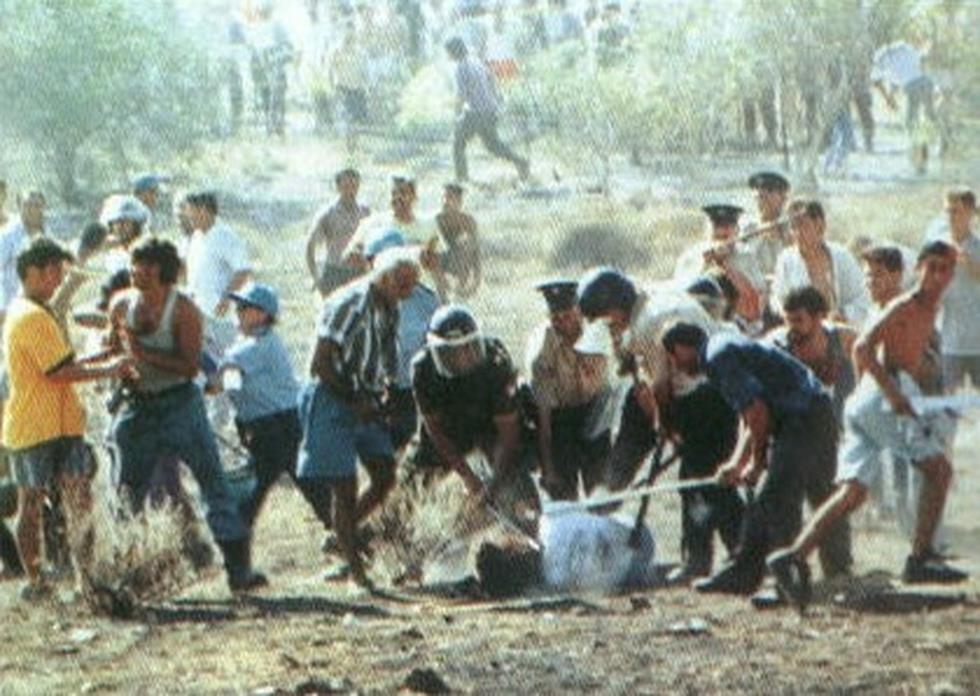 ΔΕΡΥΝΕΙΑ 1
