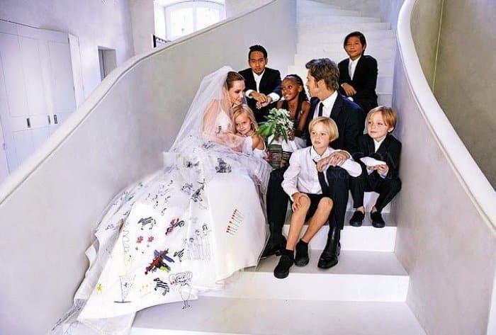 4239985424287908 Brad-Pitt-Angelina-Jolie-Wedding-Photo