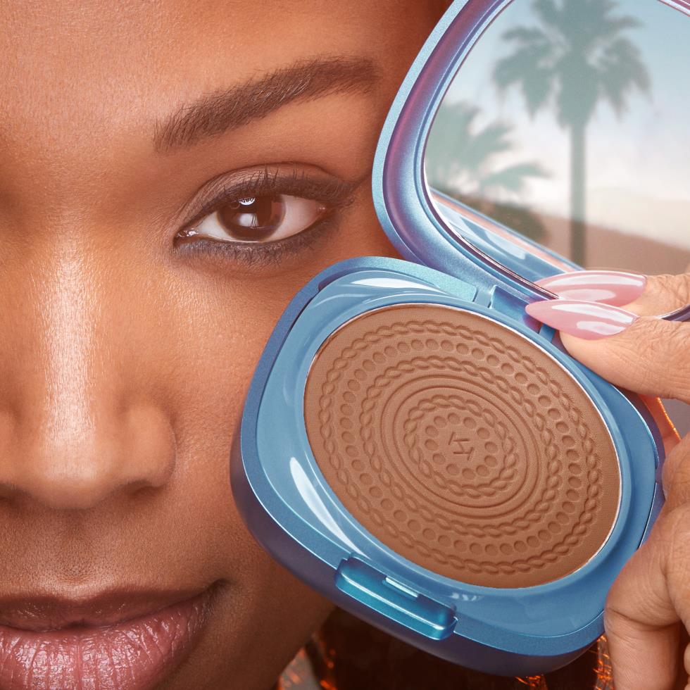 4258296920738729 KIKO FESTIVALGLOW 05 FACE 45417 49258