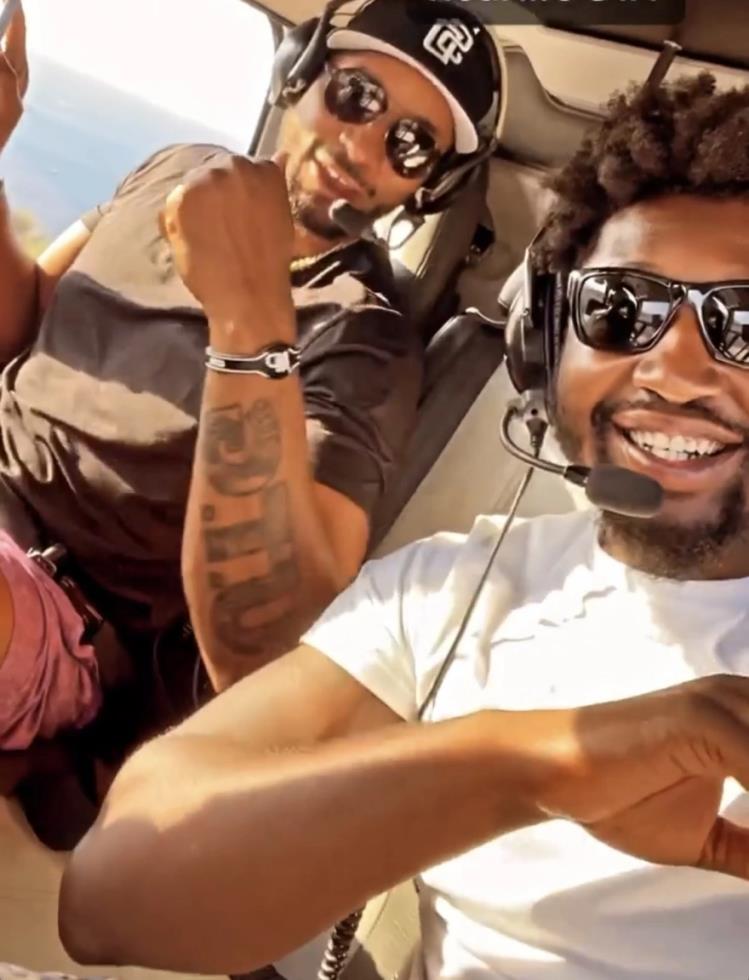 4261650088818533 image