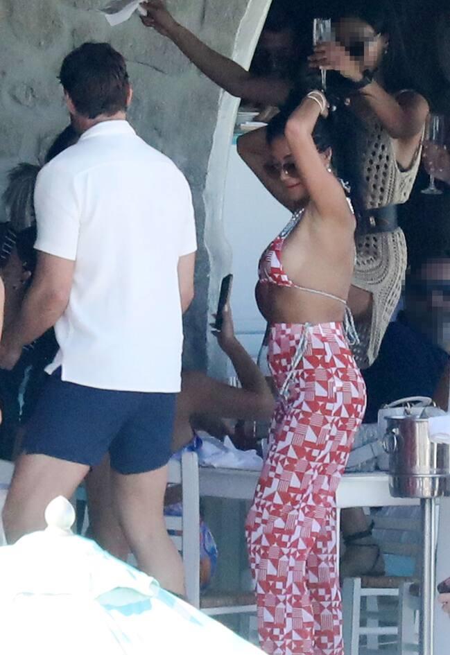 4270251675156040 2649 NICOLE SCHERZINGER 3062022