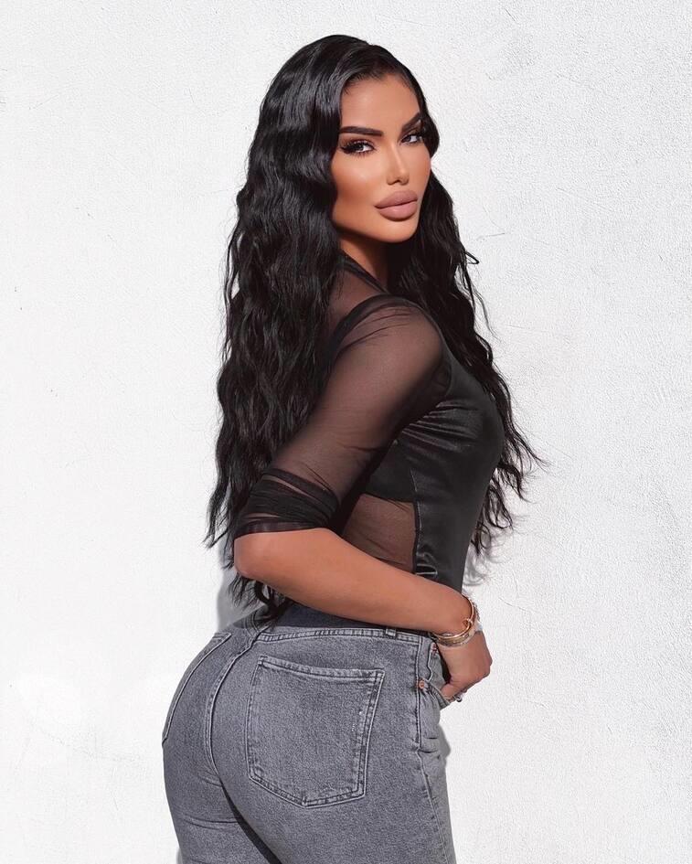 4271175508933199 bella ioanna 276139368 132432389331016 2896227645203967192 n