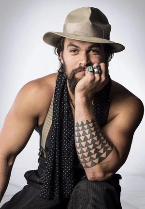 4279817544117307 Jason-Momoa-jason-momoa-38420746-300-431