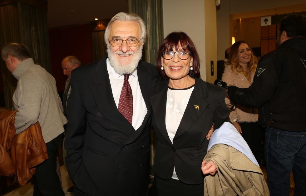4318569439246066 Πένθος-για-τον-Γιάννη-Σμαραγδή-Πέθανε-η-σύζυγός-του-Ελένη