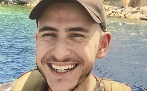 Στα άσπρα το τελευταίο αντίο στον 20χρονο Κυριάκο-Η έκκληση της οικογένειας