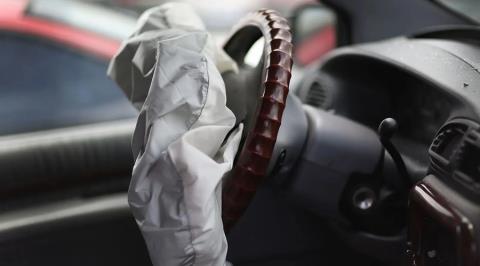 Ανακαλούνται άλλα 426 BMW με αερόσακους ΤΑΚΑΤΑ