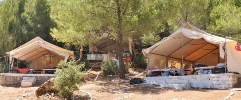 Γεμίζουν οι κατασκηνωτικοί χώροι-Το κόστος, η διαθεσιμότητα και η εναλλακτική επιλογή για δωμάτιο
