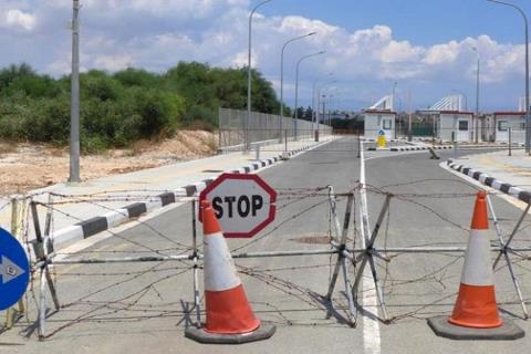 Τάσσεται ενάντια στο κλείσιμο των οδοφραγμάτων ο ΔΗΣΥ-«Θα εξυπηρετούσε τον διχοτομικό στρατηγικό στόχο της Τουρκίας»