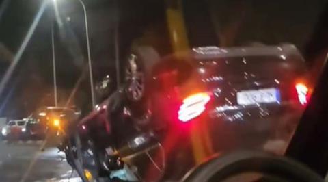ΒΙΝΤΕΟ: Στο νοσοκομείο τέσσερα πρόσωπα μετά από τροχαίο στη Λεμεσό-Ανατράπηκε όχημα