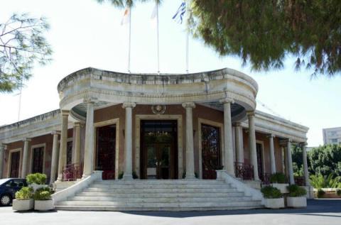 Ψεκασμός ιδιωτικών υποστατικών από Δήμο Λευκωσίας κατόπιν πληρωμής