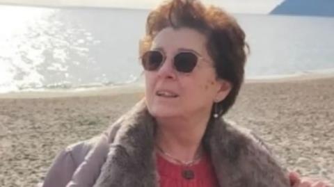 Τραγικός θάνατος για 71χρονη στην Ιταλία-Παρασύρθηκε από αυτοκίνητο με οδηγό 13χρονο Ρομά ,είχε κλέψει το ΙΧ από Γάλλο τουρίστα