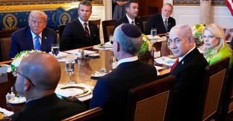 Οι επτά μήνες από την επίθεση Τραμπ σε Ζελένσκι στην Ουάσιγκτον μέχρι την συνάντηση με τον Πούτιν στην Αλάσκα