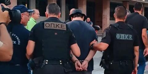 Απολογείται στον Εισαγγελέα ο 25χρονος για τον εμπρησμό στην περιοχή του Γηροκομείου στην Πάτρα