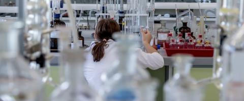Απεβίωσε ασθενής από τη νόσο Κρόιτσφελντ-Γιάκομπ στα κατεχόμενα-Τα συμπτώματα και η μετάδοσή της