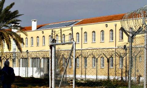 Επεισόδιο με μαχαιρώματα στις Κεντρικές Φυλακές-Τραυματίστηκε κρατούμενος