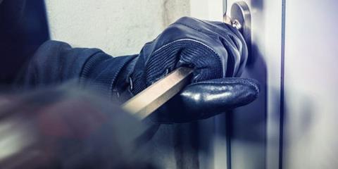 Πιάστηκε επ’ αυτοφώρω ενώ προσπαθούσε να διαρρήξει μίνι μάρκετ στη Λεμεσό 19χρονος