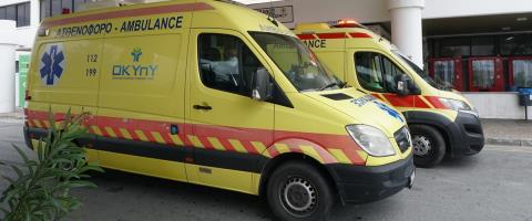 Στο νοσοκομείο τρία πρόσωπα μετά από καραμπόλα στον αυτοκινητόδρομο