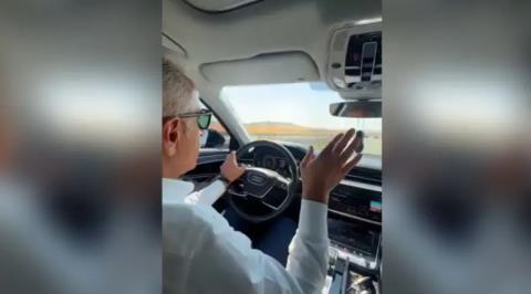 Τούρκος υπουργός οδηγούσε 223 χιλιόμετρα και το πόσταρε σε βίντεο-Αναγκάστηκε να ζητήσει δημόσια συγνώμη