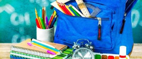 Πάνω από 600 παιδιά από τις πυρόπληκτες περιοχές λαμβάνουν σχολικά είδη από το ΠΣΣΕ-«Η κοινωνία υποφέρει»