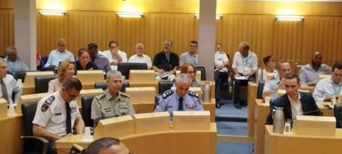 Αμετακίνητος ο Λογγίνος, επιμένει στη θέση του παρά την έκθεση των Αμερικανών-«Εμπρησμός με είκοσι τσιγάρα»