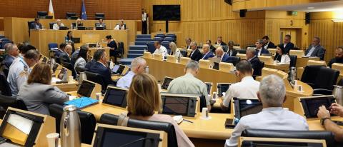 Αναμένεται έκθεση για πολιτικές και θεσμικές ευθύνες για τη φονική πυρκαγιά-Ζητήματα αποκατάστασης και μαρτυρίες στην επόμενη συνεδρία