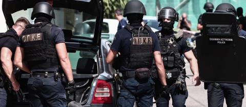 Δεκάδες συλλήψεις στην Κρήτη για εγκληματική οργάνωση-Στρατιωτικός έκλεβε καύσιμα από το στρατόπεδο