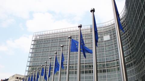 Δημιουργία ταμείου διασφάλισης πόρων για ασφαλείς και προσβάσιμες αμβλώσεις θα εξετάσει η ΕΕ