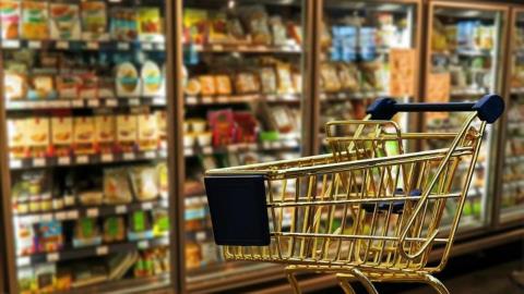 Πάνω από 100 ευρώ διαφορά στα ίδια προϊόντα σε πέντε υπεραγορές στο e-kalathi