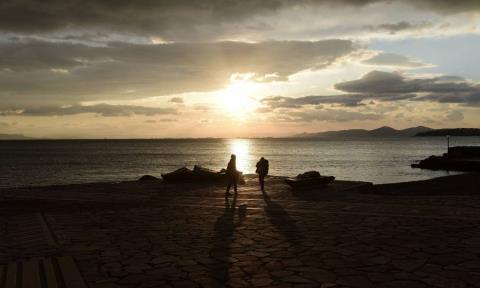 Στους 37 βαθμούς η θερμοκρασία, αναμένονται μεμονωμένες βροχές