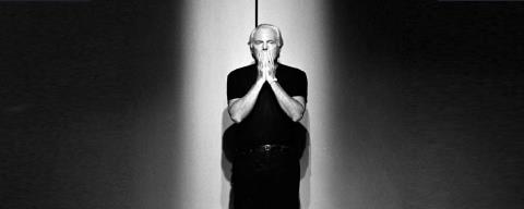 Giorgio Armani: Ο Ιταλός σχεδιαστής που άλλαξε για πάντα την έννοια της κομψότητας και της αισθητικής
