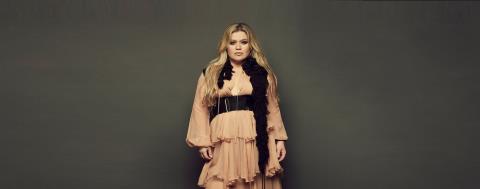 Η πρώτη ανάρτηση της Kelly Clarkson έναν μήνα μετά τον θάνατο του πρώην συζύγου της